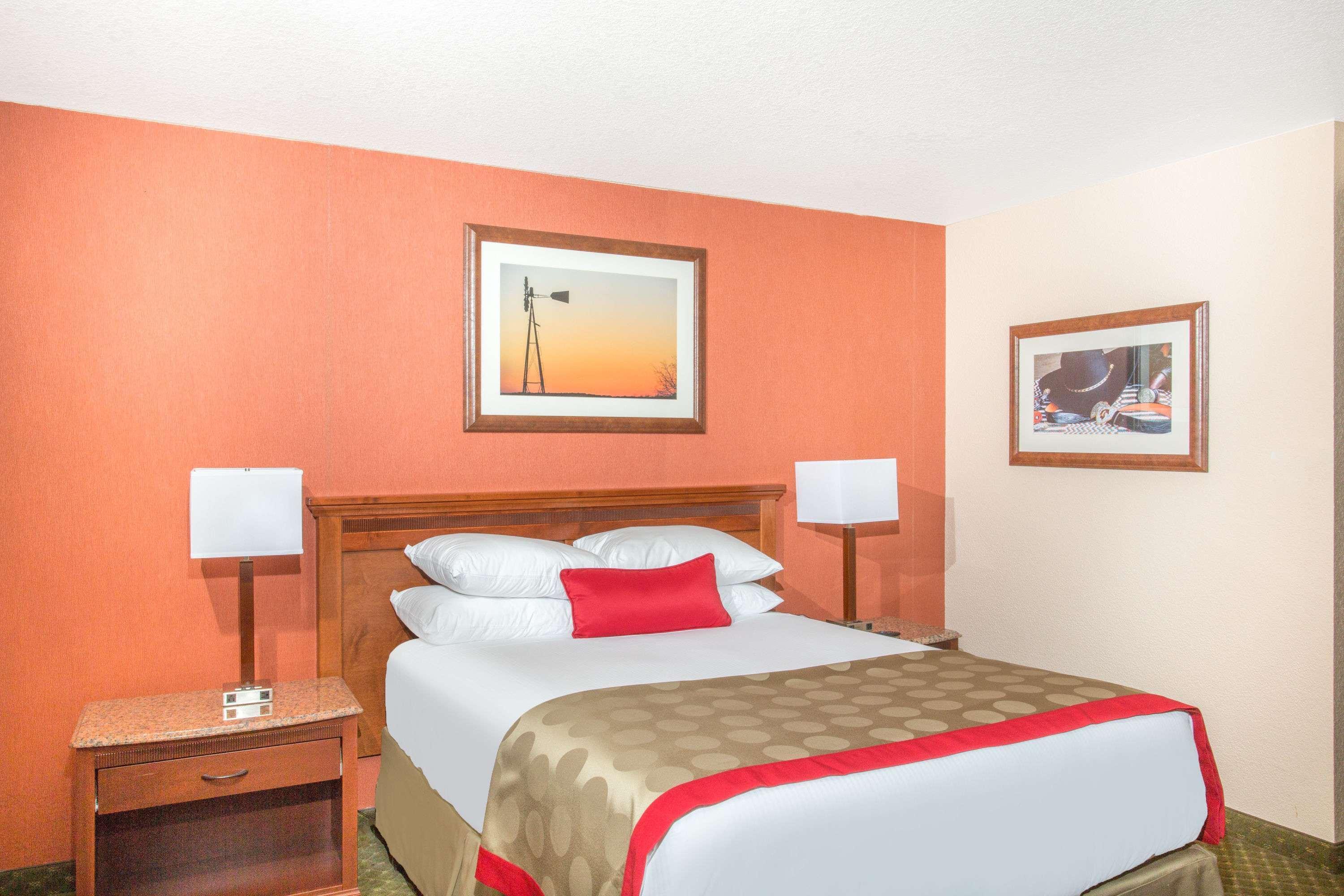 Ramada By Wyndham At Stockmen's Casino 3*