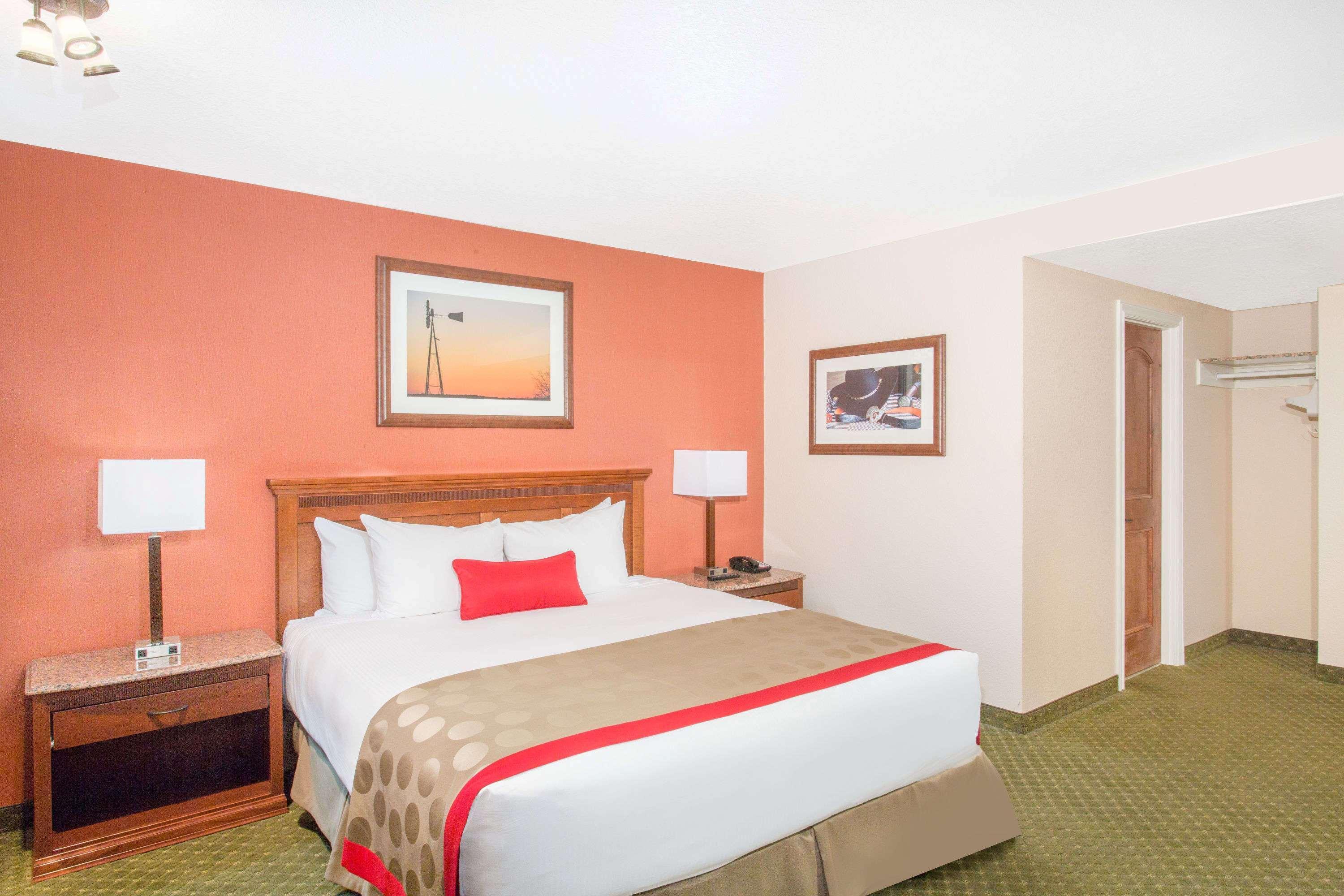 Ramada By Wyndham At Stockmen's Casino 3*