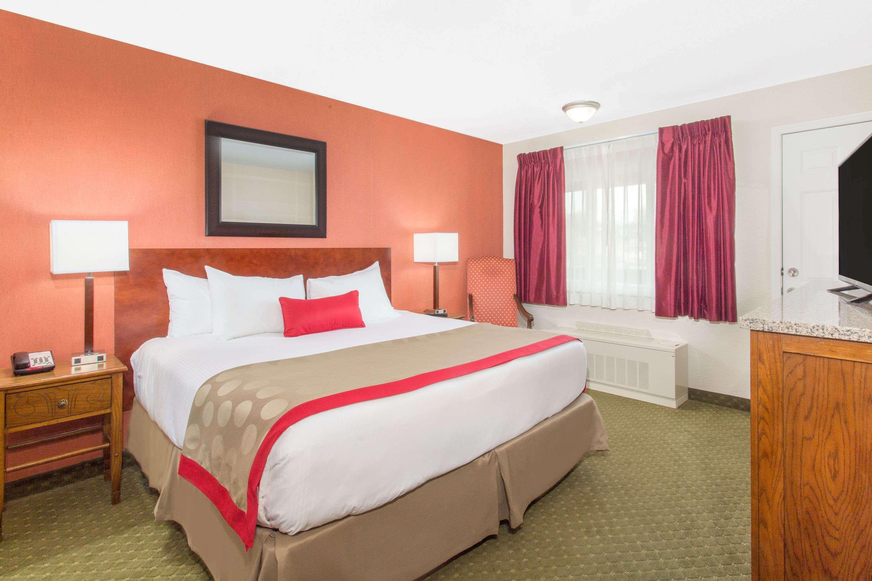 Hotel Ramada By Wyndham At Stockmen's Casino 3*