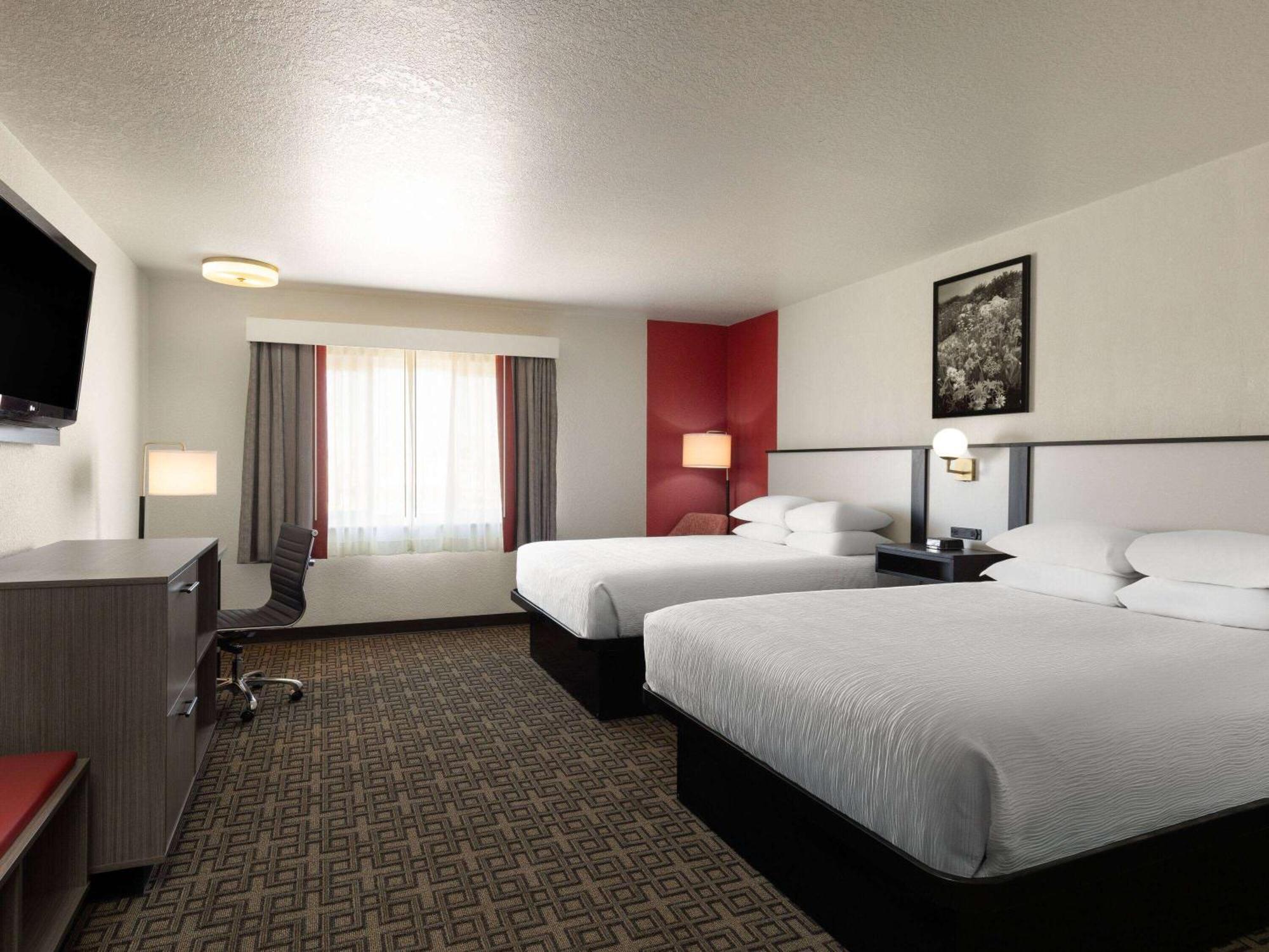 Hotel Ramada By Wyndham At Stockmen's Casino 3*