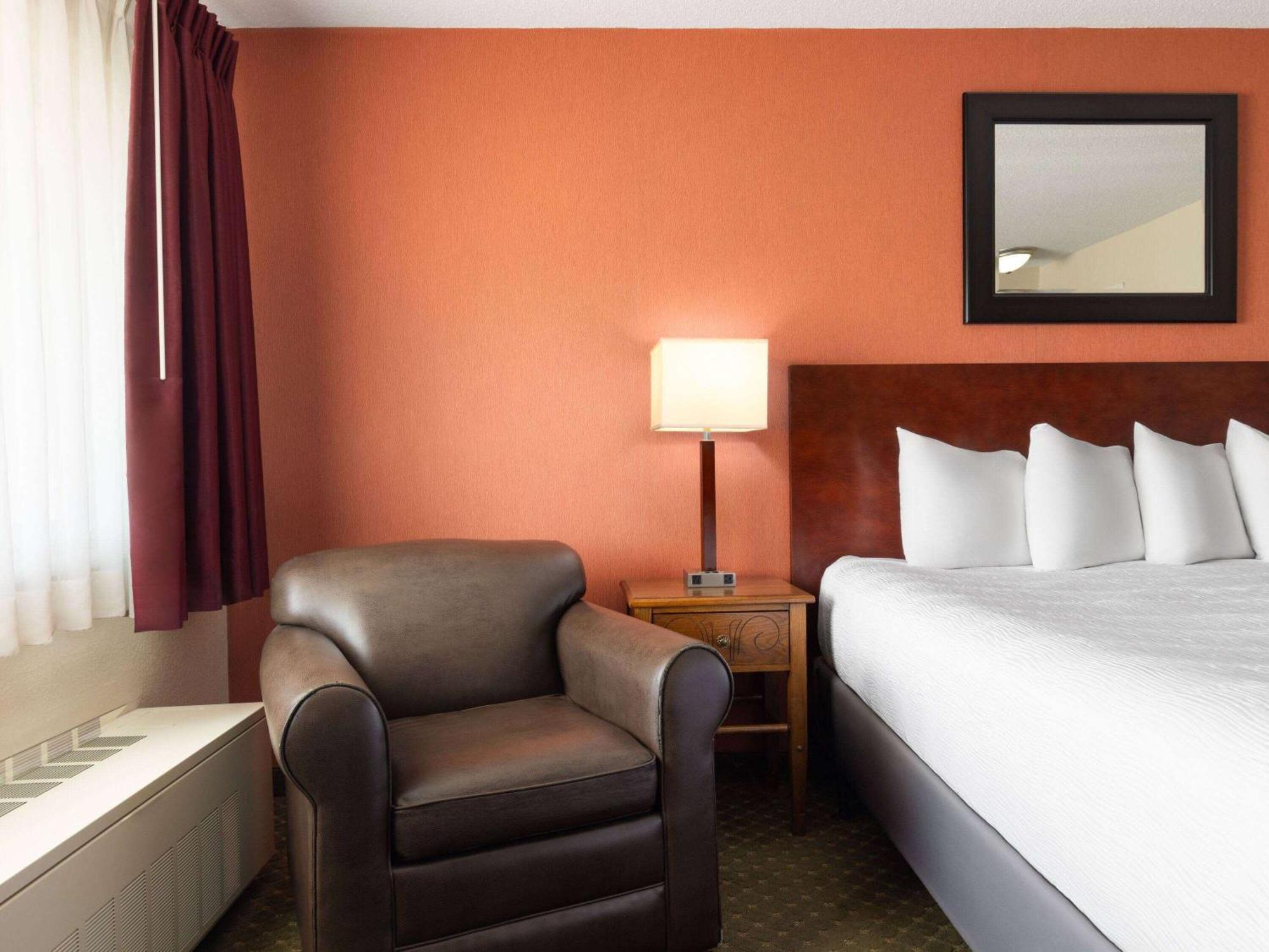 Ramada By Wyndham At Stockmen's Casino