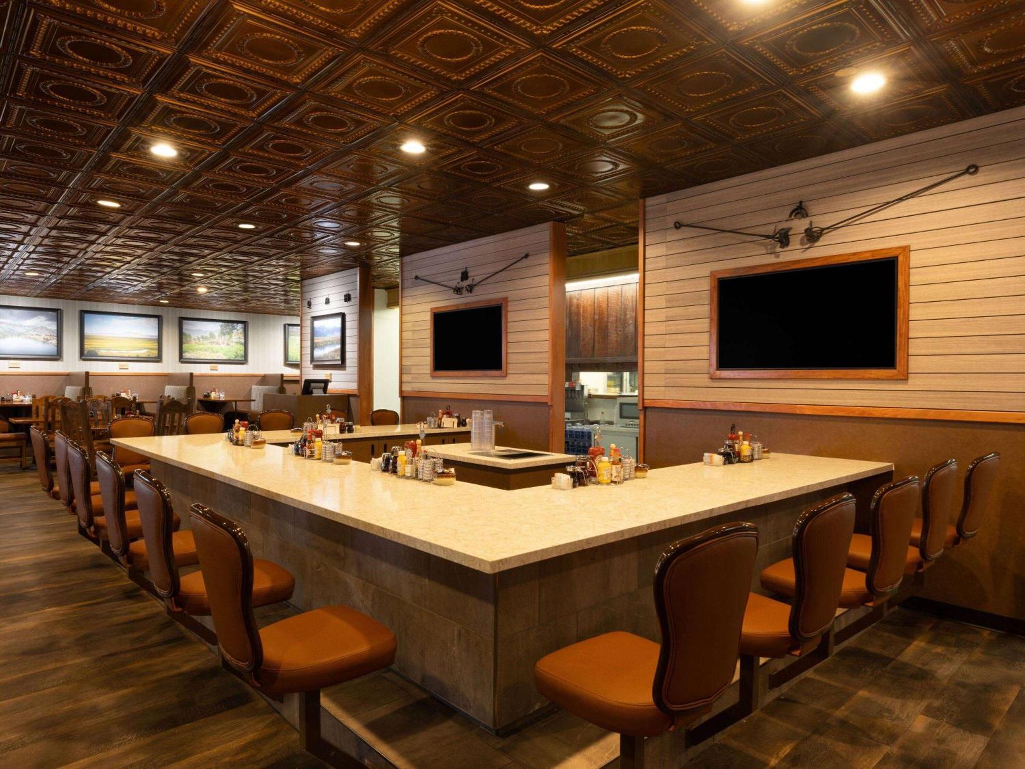 Hotel Ramada By Wyndham At Stockmen's Casino