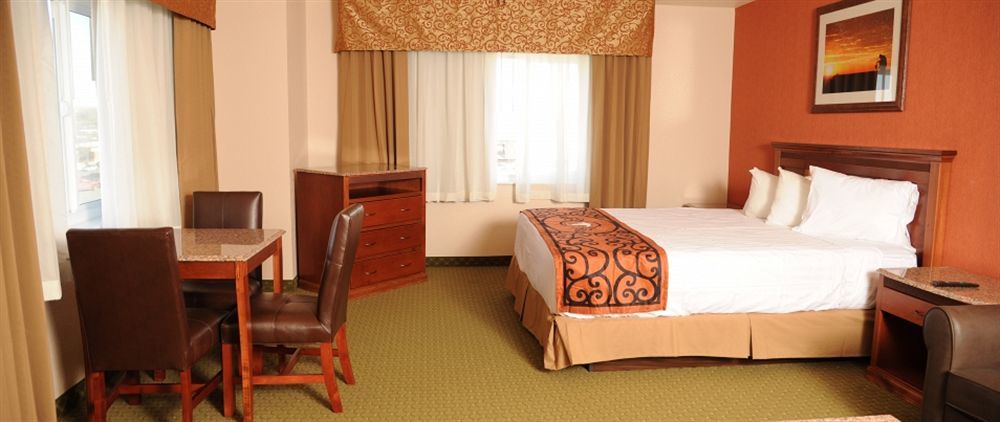 Ramada By Wyndham At Stockmen's Casino Hotel 3*