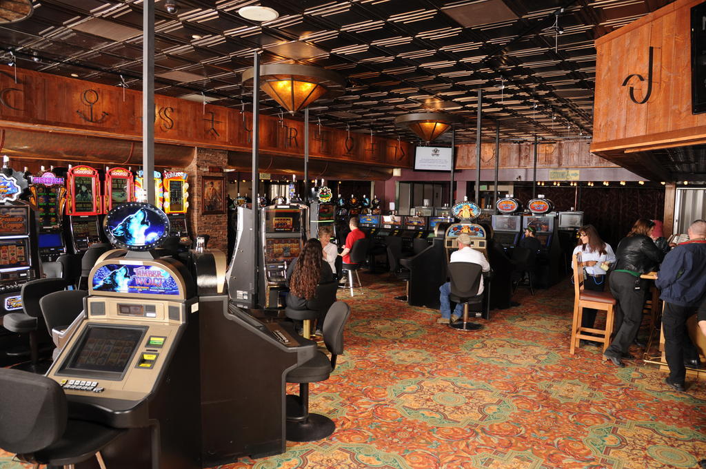 Ramada By Wyndham At Stockmen's Casino Hotel 3*