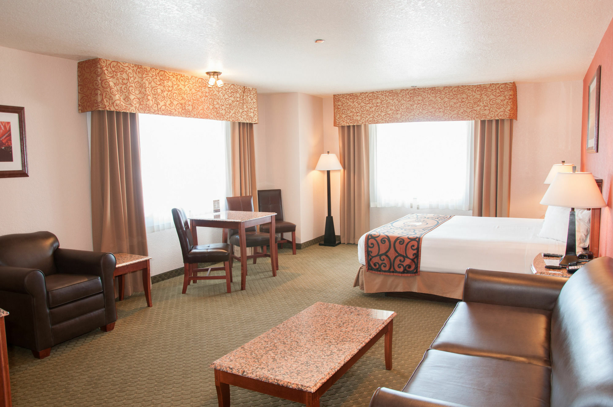 Hotel Ramada By Wyndham At Stockmen's Casino 3*